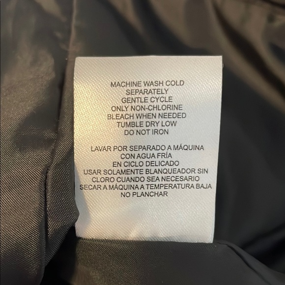 Lands' End Black Quilted Vest with Stand-Up Collar - Picture 9 of 9